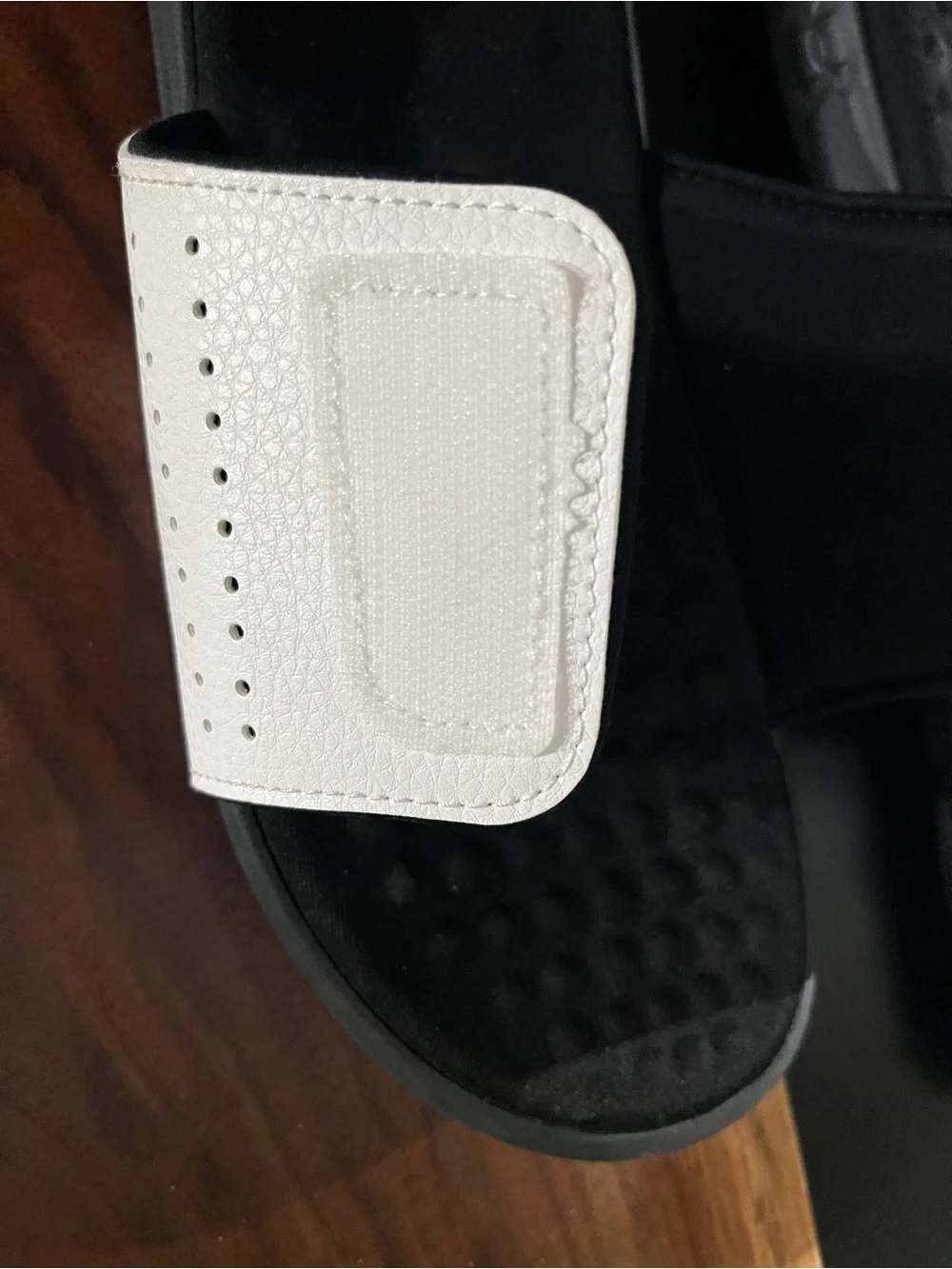 Under Armour Mens Ignite Select Slides Black White Size 9 Memory Foam Sandals